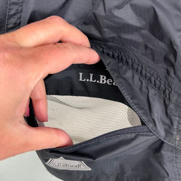 L.L. Bean Kids Trail Model Rain Jacket Black 4T - Picture 11 of 13